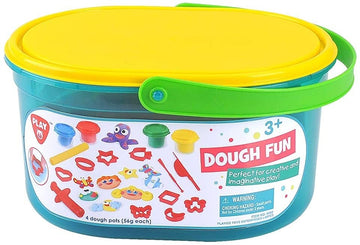 Plastilina de colores para manualidades infantiles de otoño en casa durante las tardes cortas