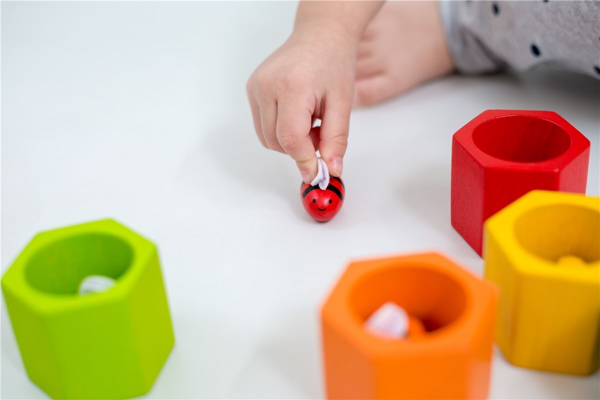 ABEJAS EN LA COLMENA - Plantoys 082920