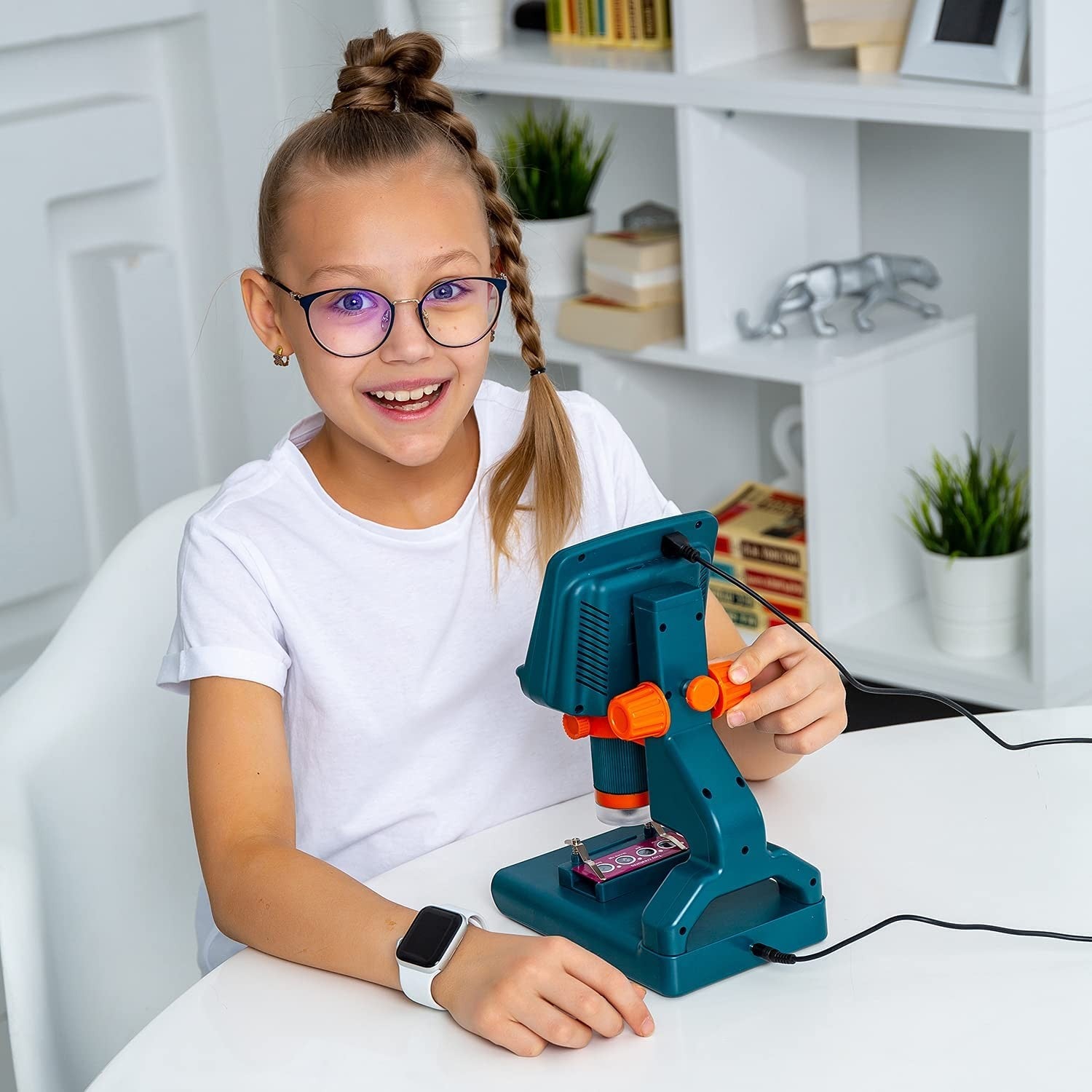 MICROSCOPIO DIGITAL LEVENHUK LABZZ DM200 LCD