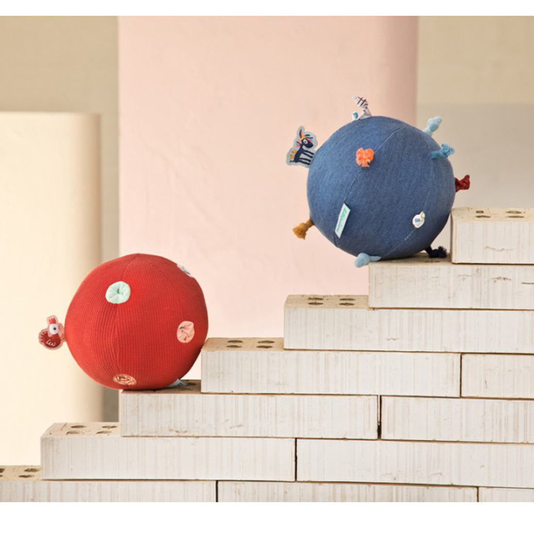 Pelota sensorial ignace - lilliputiens 83398