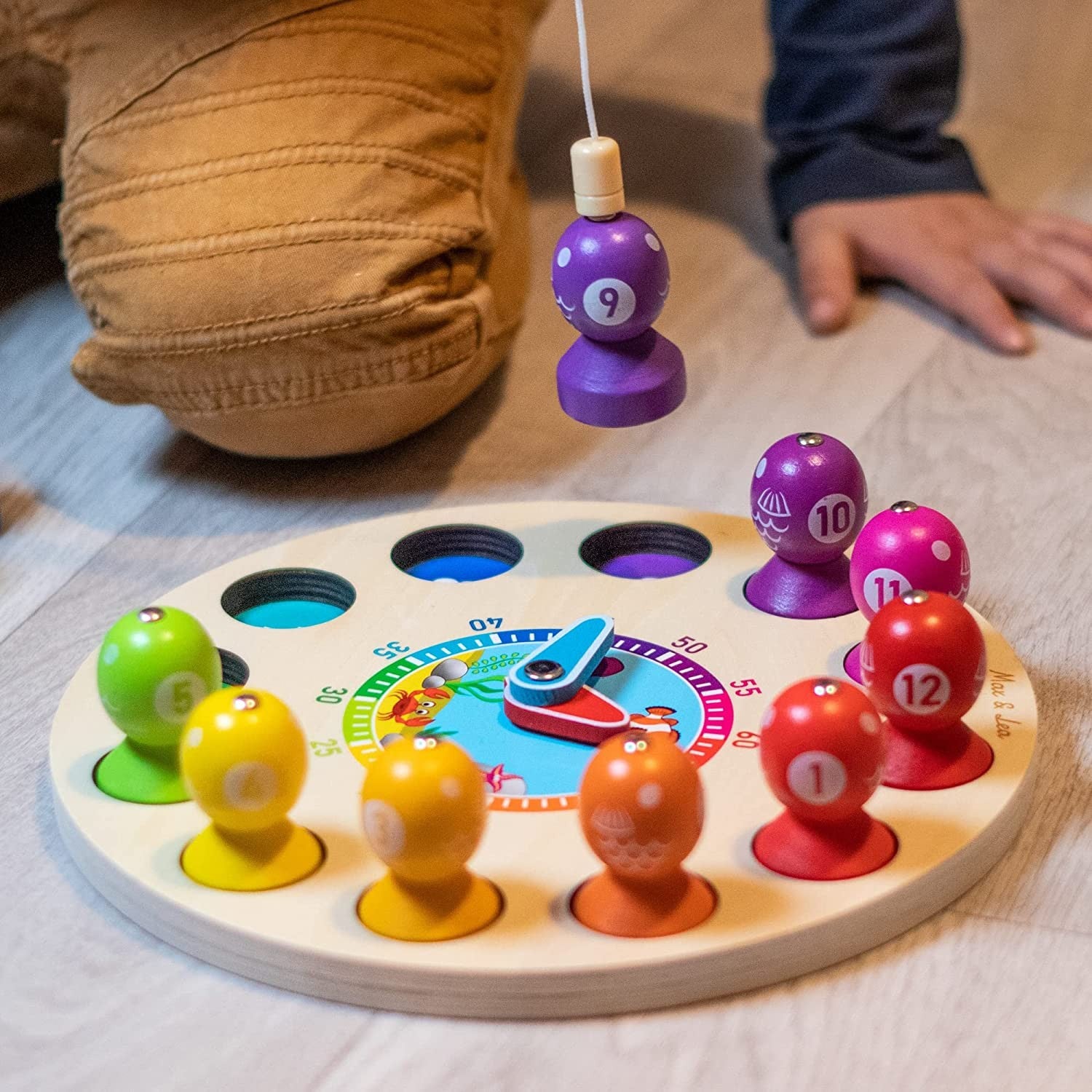 Juego educativo magnético para aprender la hora ClockBoard - Max & Lea