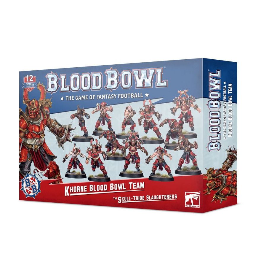 Equipo Blood Bowl Khorne Skull Tribe Slaughterers pintado y montado sobre mesa de juego