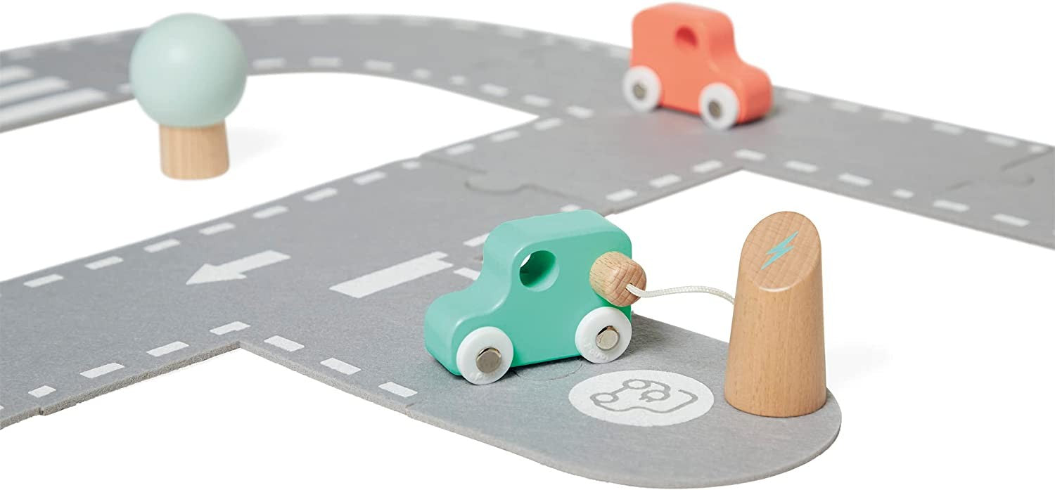 Janod Bólido Madera FSC-Juguete Primera Infancia-Circuito Fieltro + 4 Coches + 5 Accesorios-A Partir De 2 Años, J04631