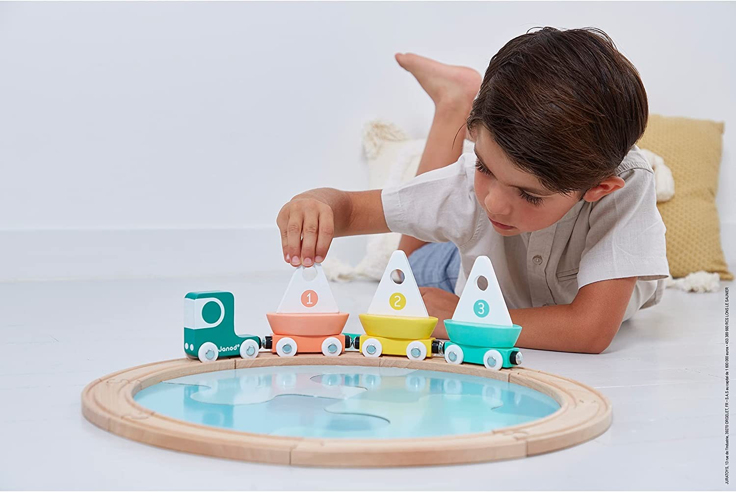 Sailboat Circuit Construction Set - Bolid - Janod J04629