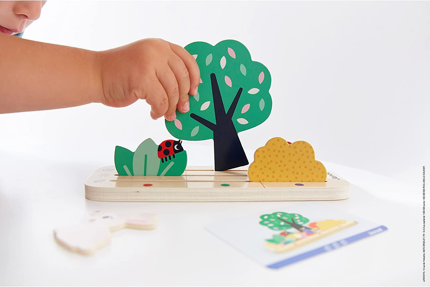 Juego pedagógico Orientarse en el espacio El Jardín - J05077