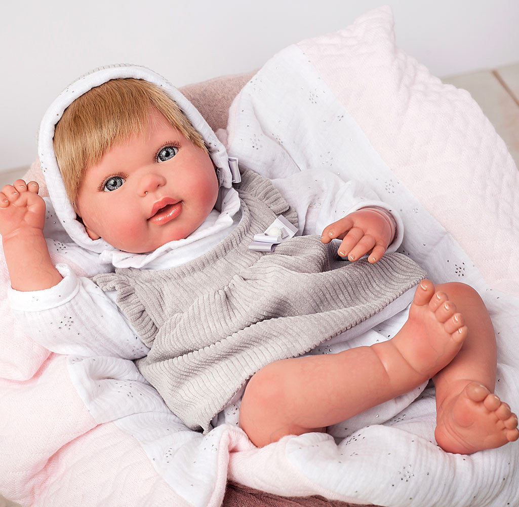 Bebé Reborn 45 cm Emma con manta , peluche y con pelo - Arias 98066
