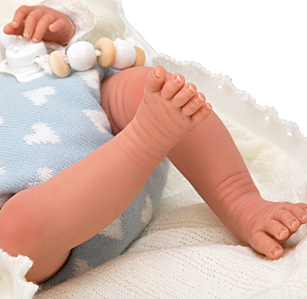 Bebé Reborn 40 cm Ian azul con manta - Arias 98142