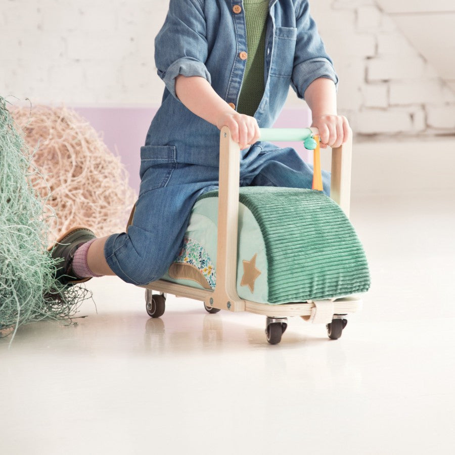 Correpasillos y puff Joe el mejor amigo de tu hijo para aprender a caminar,Lilliputiens  83467