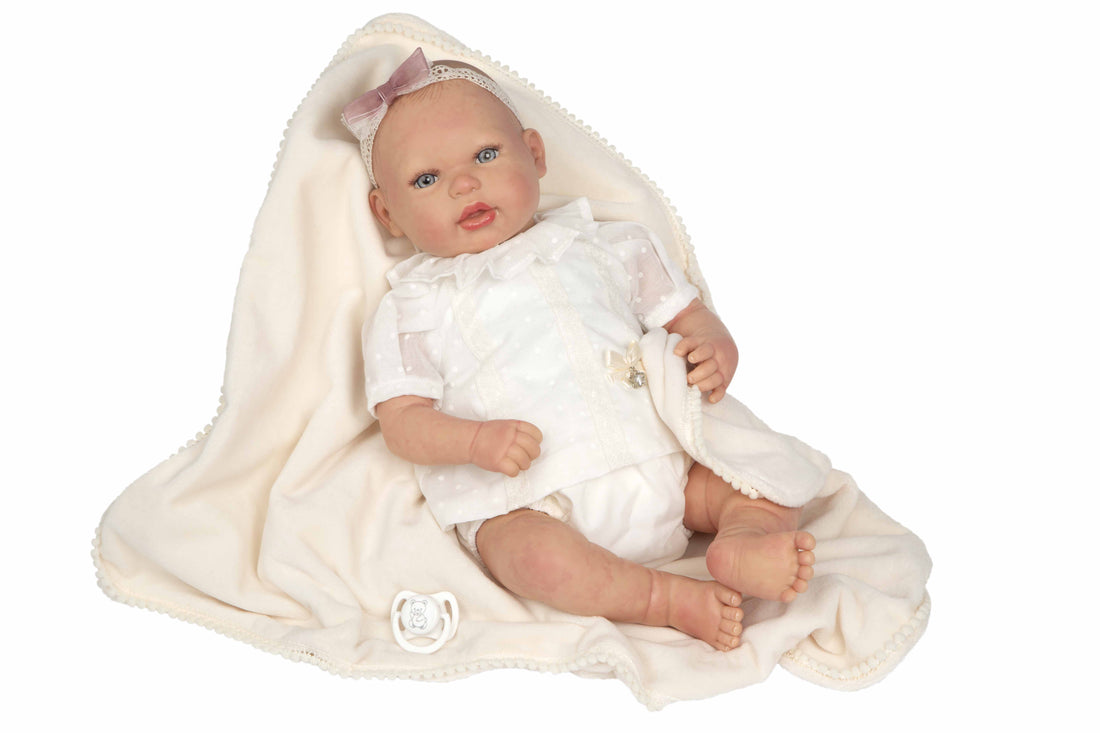 Muñeca Reborn 45 cm Delia con Manta y con Pelo Decorado - Arias 98169