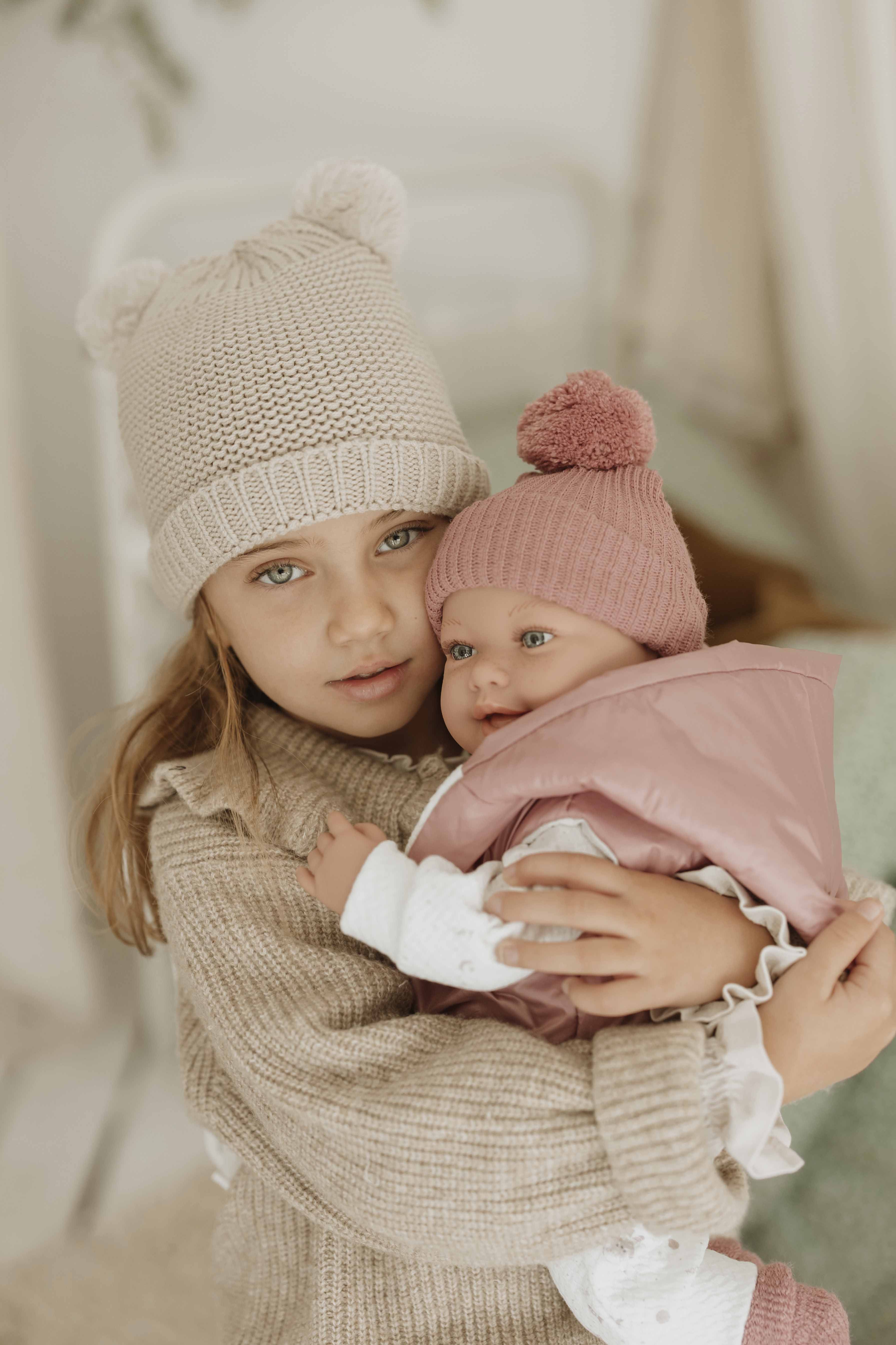 Muñeca con Peso Elegance 45 cm - Adi Rosa con Mochila - Arias 65376