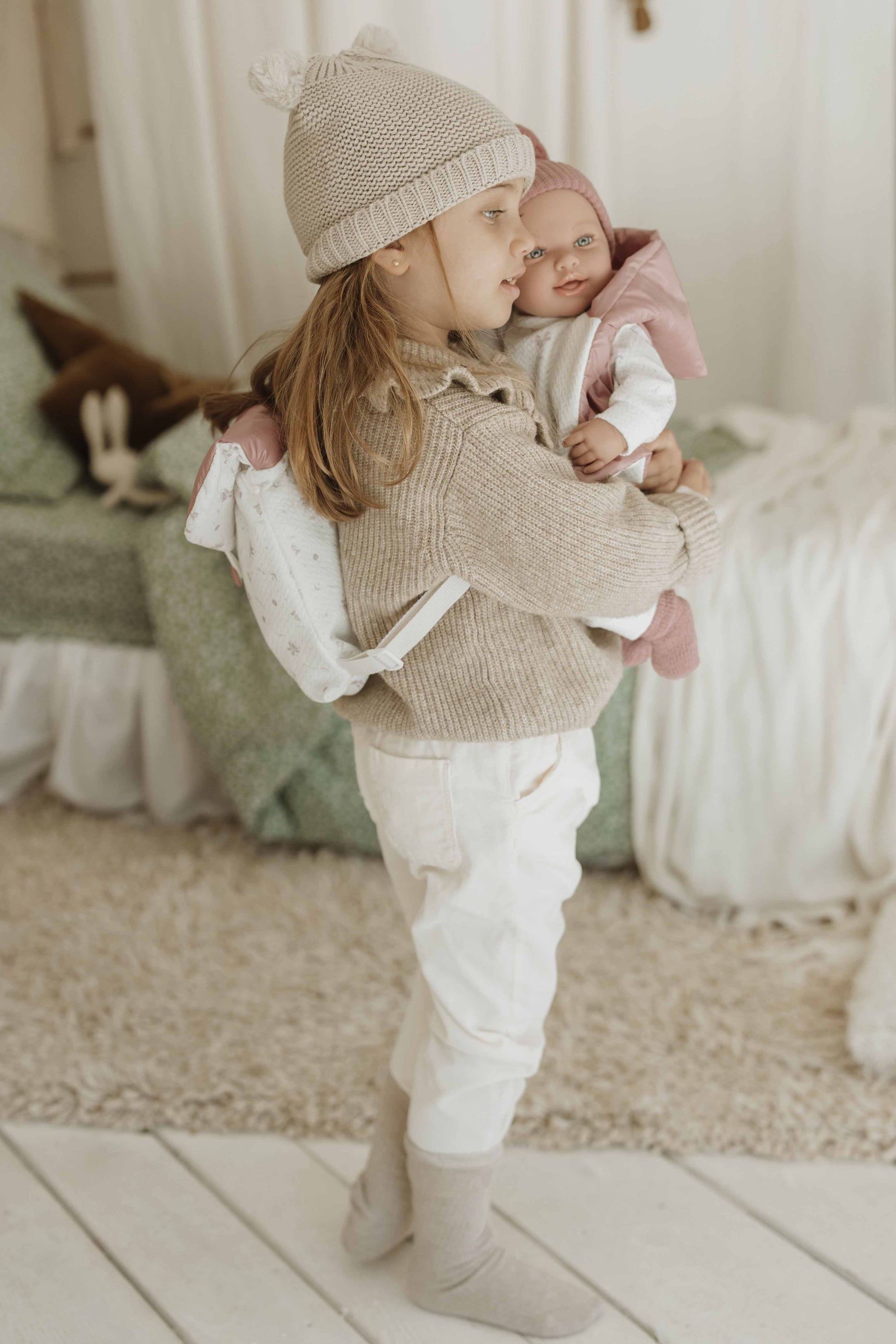 Muñeca con Peso Elegance 45 cm - Adi Rosa con Mochila - Arias 65376