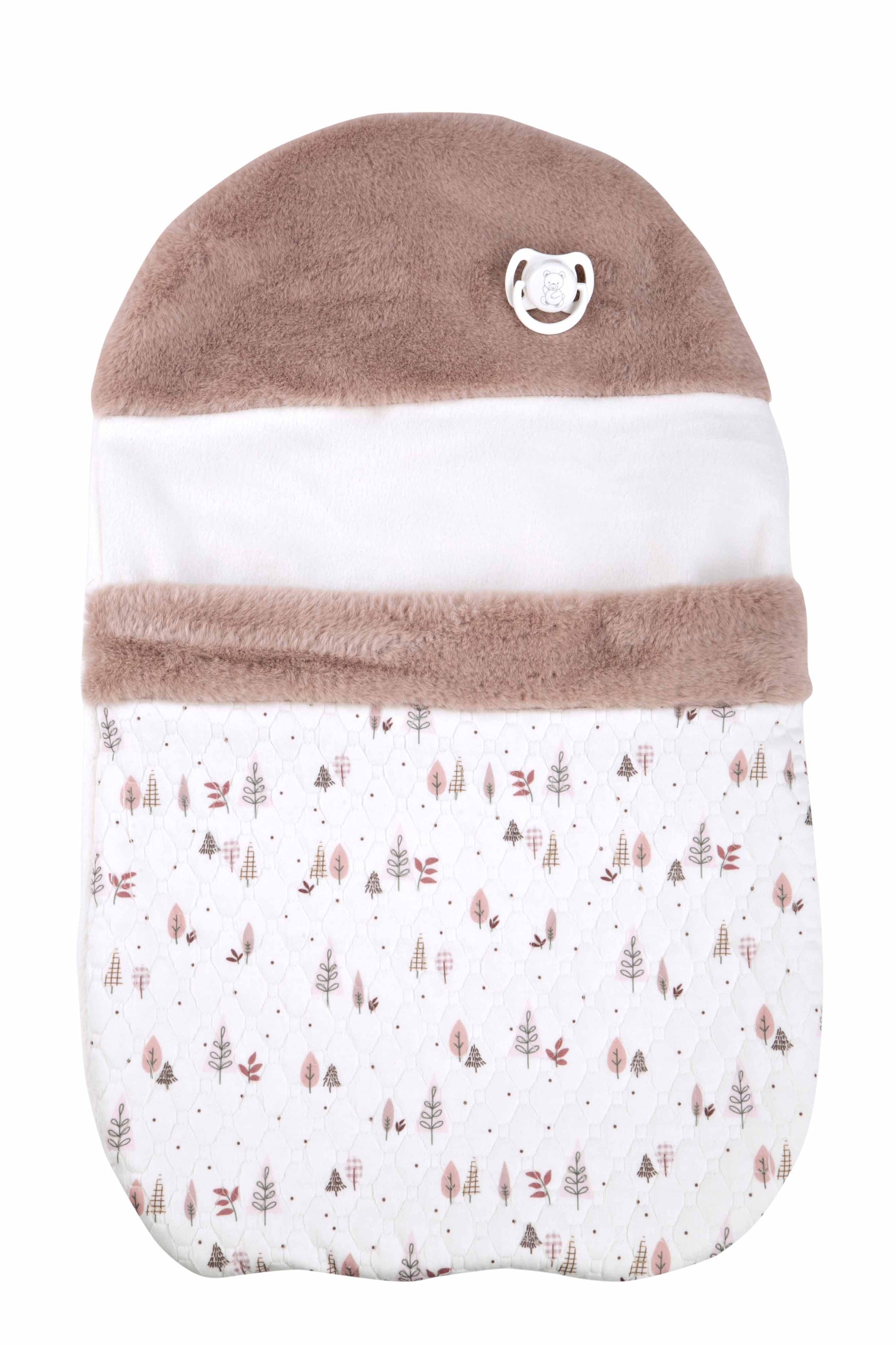 Saco de arrullo infantil acolchado en color rosa claro con forro interior suave de Muñecas Arias, un diseño cuidado donde cada juguete tiene un proposito.