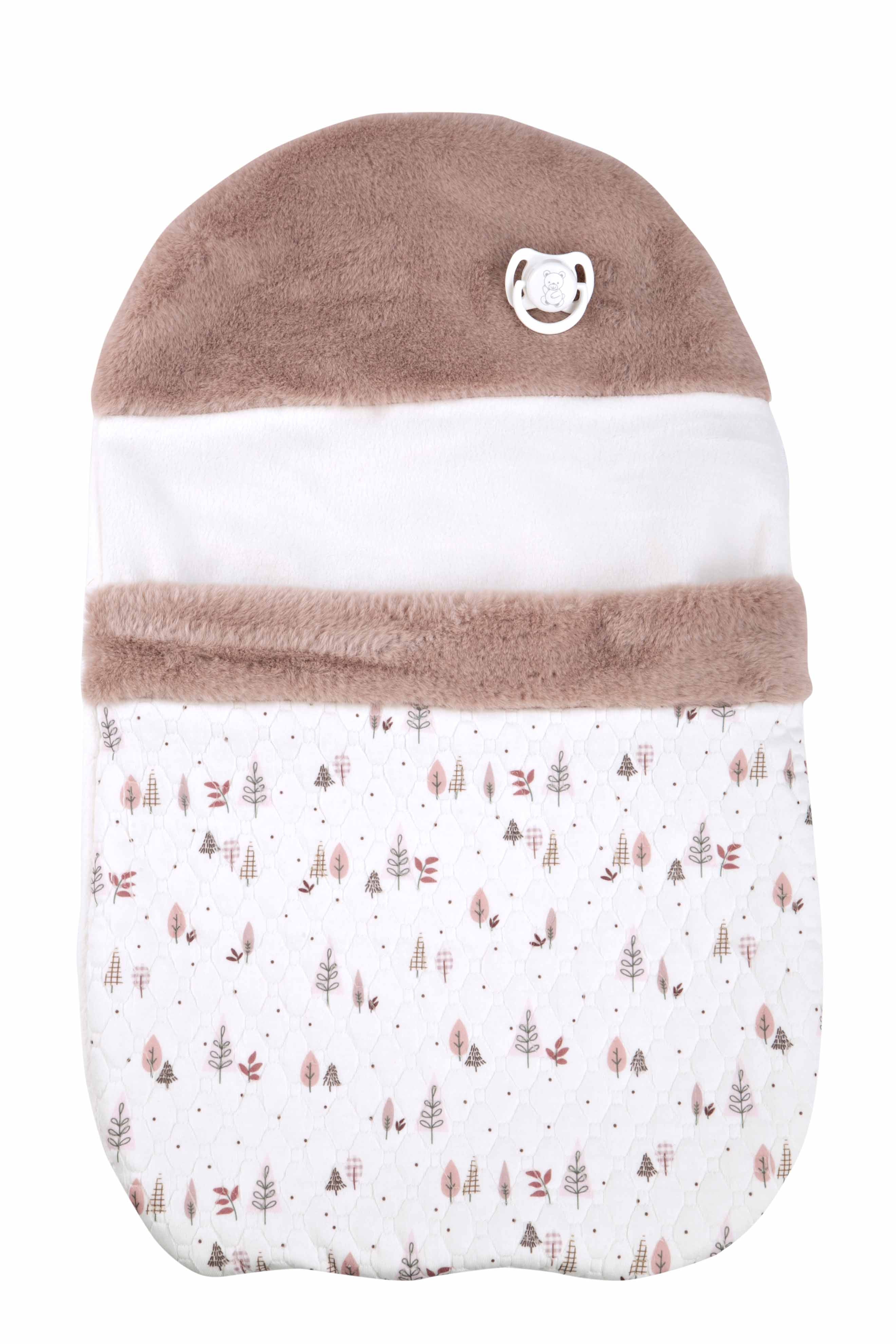Saco de arrullo infantil acolchado en color rosa claro con forro interior suave de Muñecas Arias, un diseño cuidado donde cada juguete tiene un proposito.