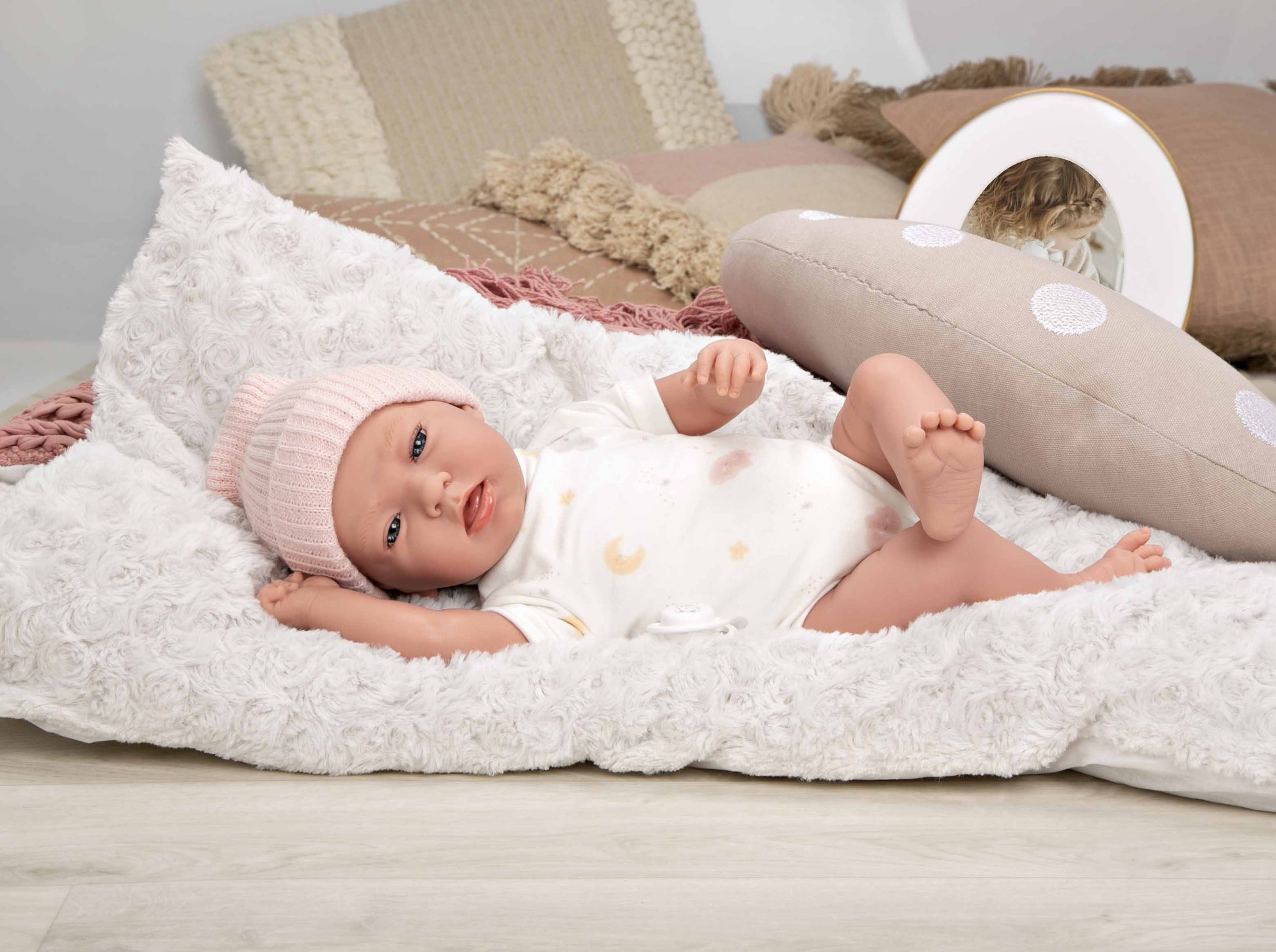 Muñeca Elegance 40 cm Dafne con Cojín - Muñeco con Peso - Arias 60823