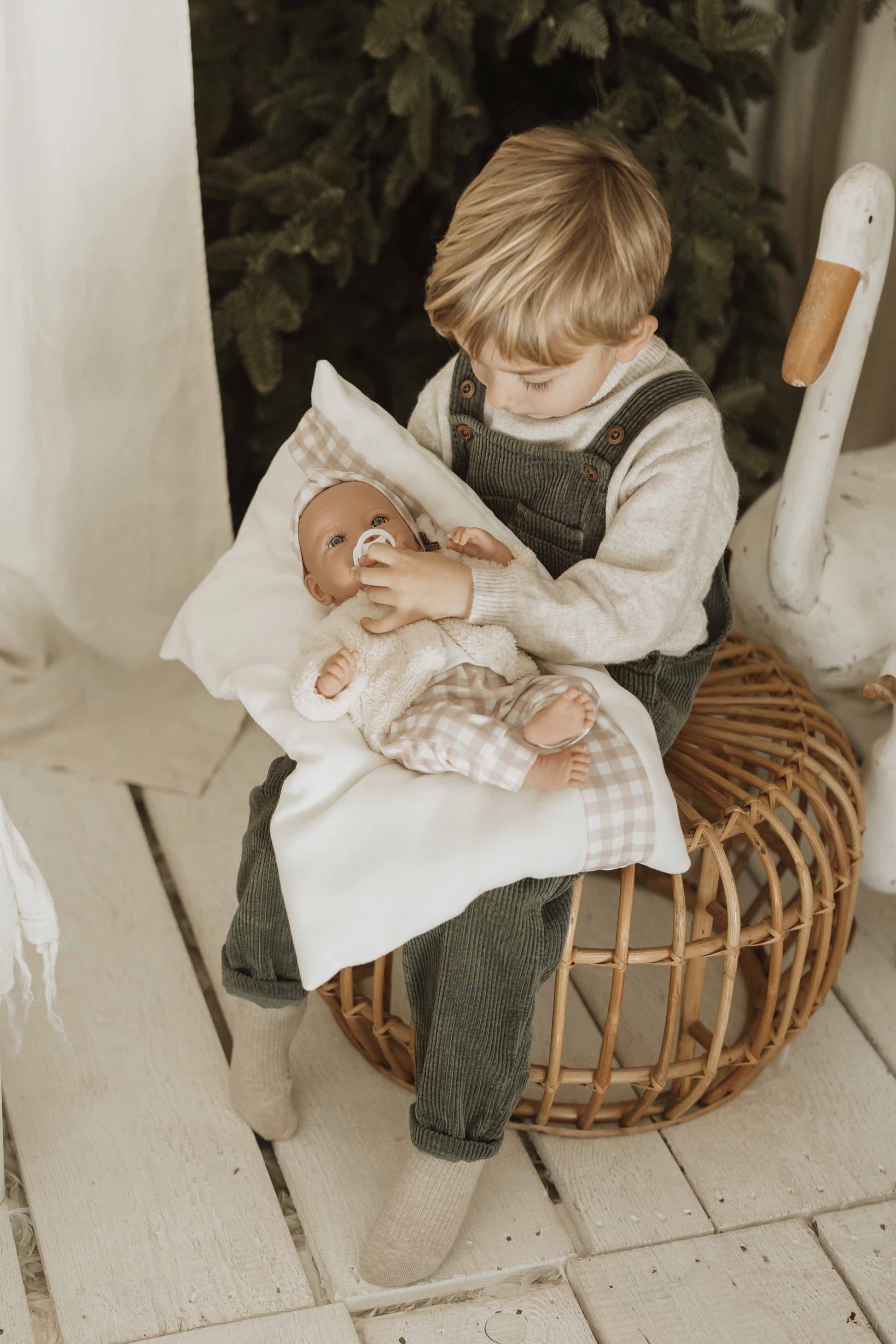 Muñeca Elegance 40 cm Aria Rosa con Cojín - Muñeco de Peso - Arias 60824