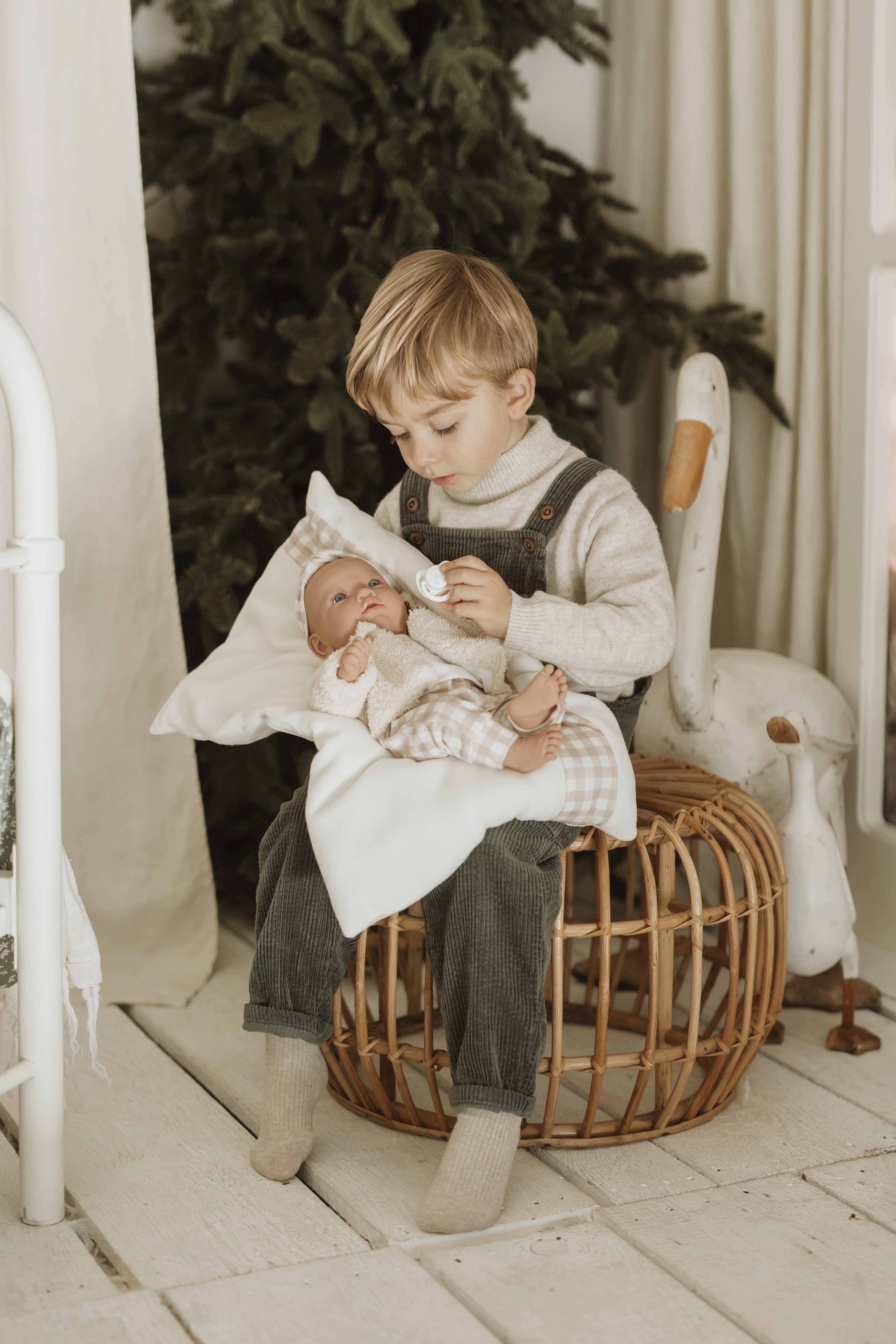 Muñeca Elegance 40 cm Aria Rosa con Cojín - Muñeco de Peso - Arias 60824