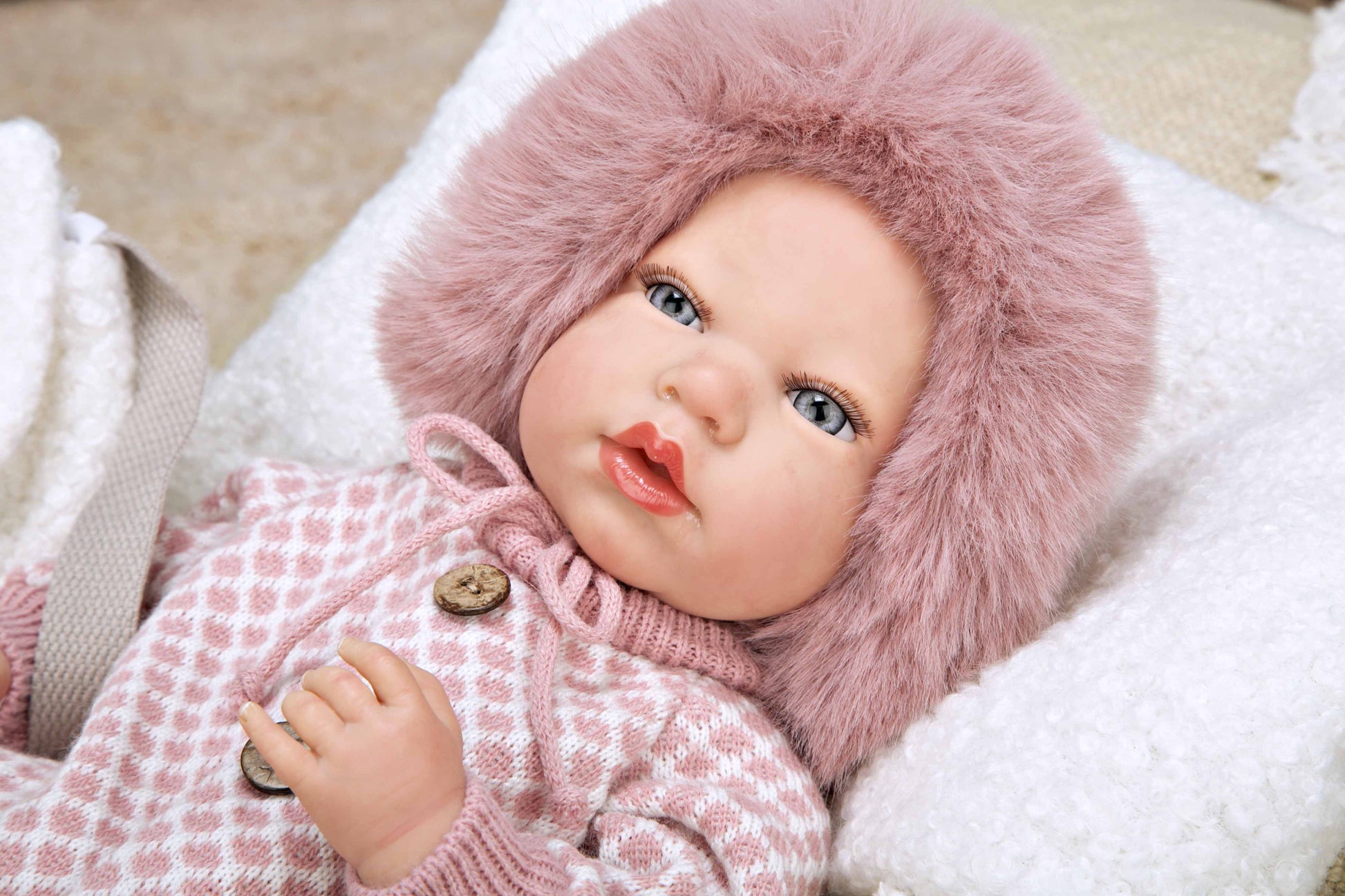 Muñeca Reborn 40 cm Manuela Rosa con Bolso y Cojín - Arias 98168