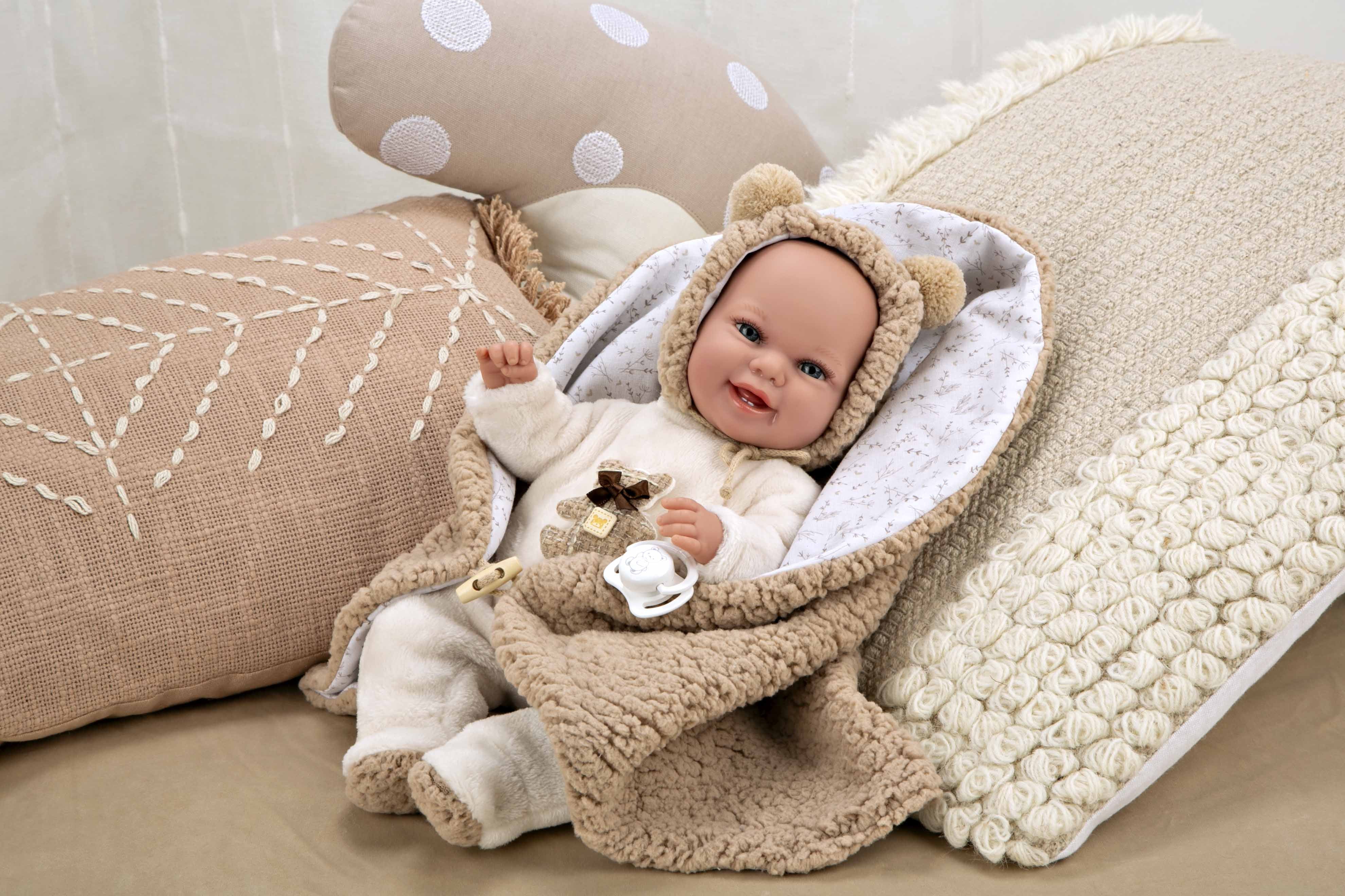 Muñeca Elegance 35 cm Babyto Marron con Manta - Muñeco de Peso - Arias 60828