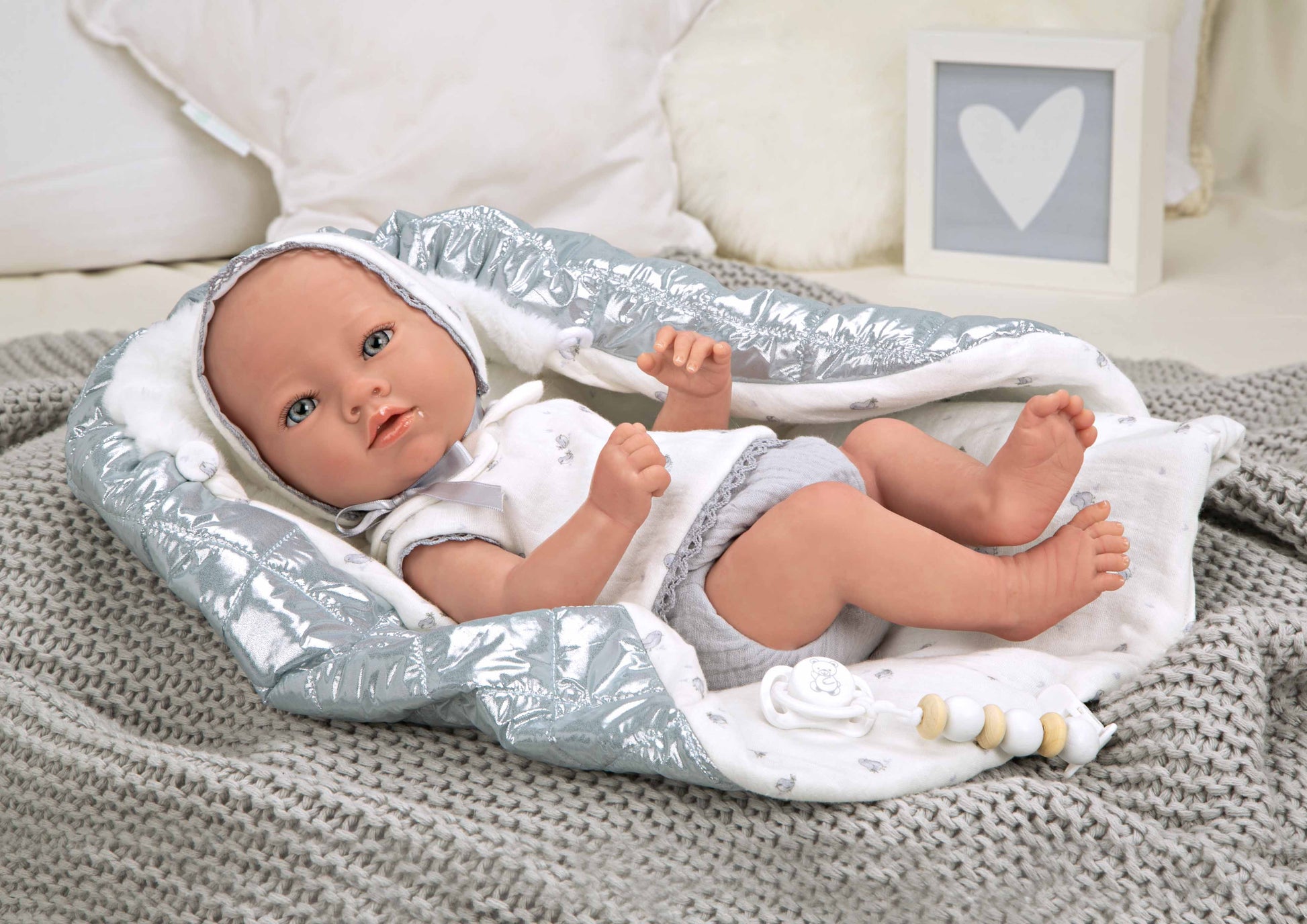 Muñeca Reborn 38 cm Borja Gris con Manta - Arias 98172