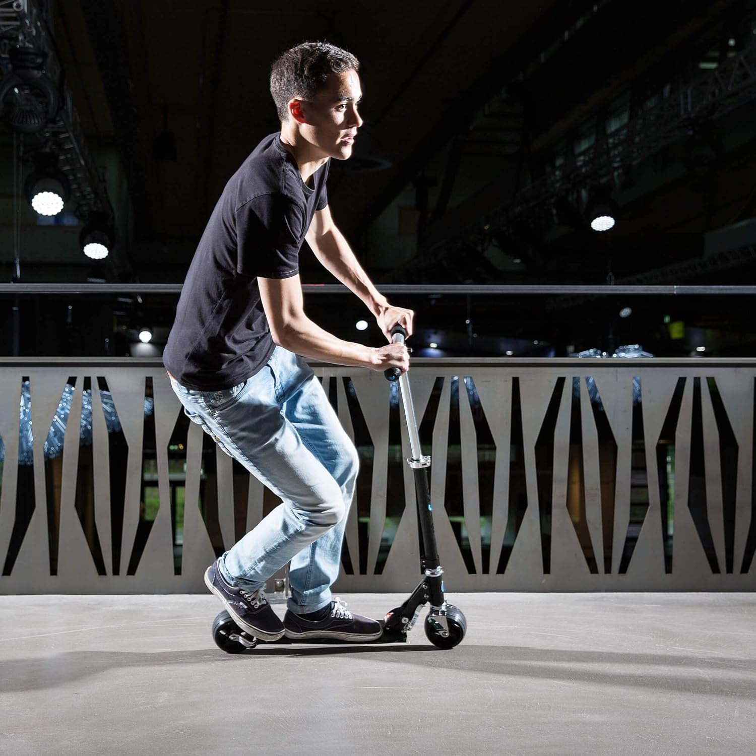 Patinete Micro Rocket Negro - 2 ruedas extra anchas - Plegable - Micro