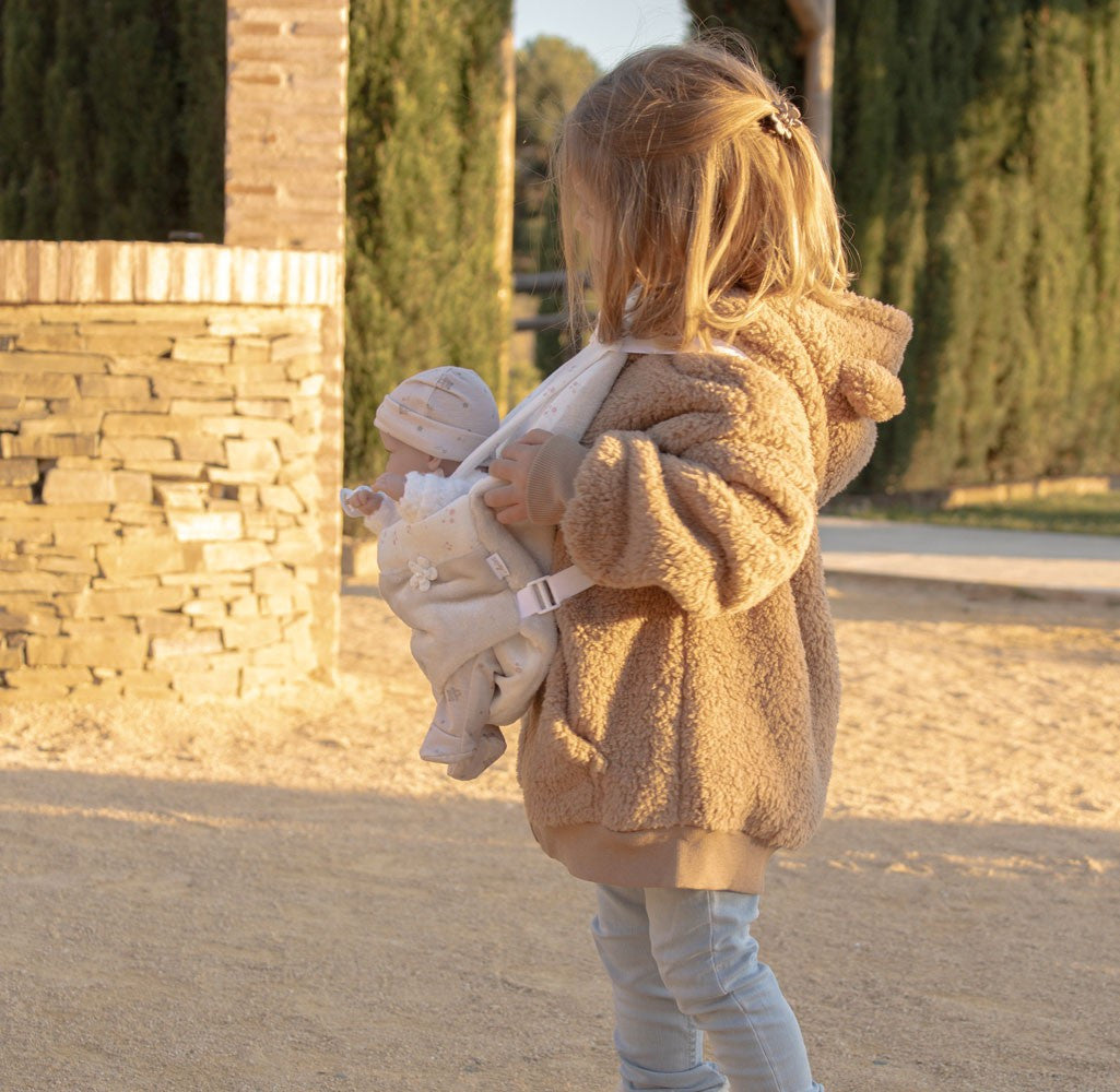 Accesorio Muñecas - Portabebés Beig para muñecos de 40-45 cm - Arias 6333