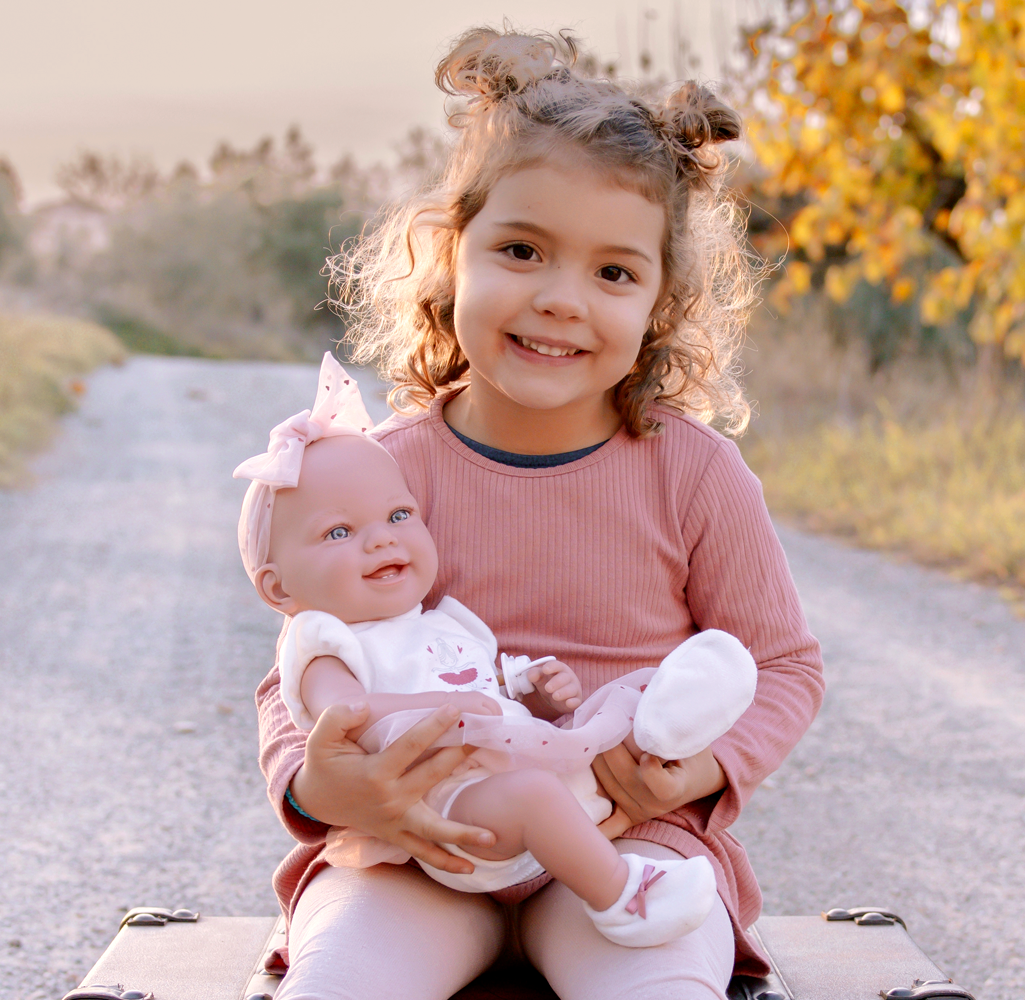 Muñeca Elegance 42 cm - Zoe Bailarina Rosa con Cojín - Arias 65395