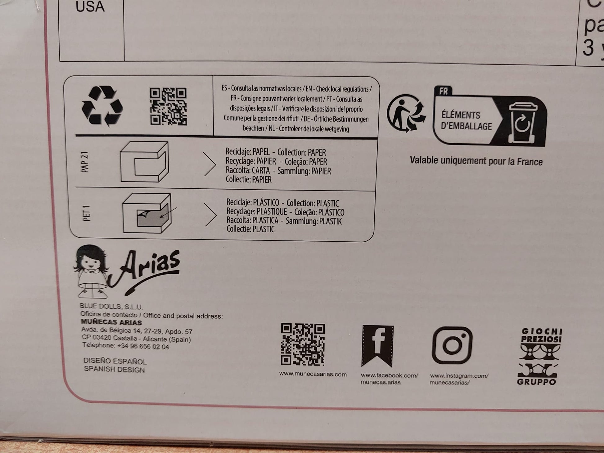 Certificados oficiales de seguridad infantil, advertencias legales y marcado CE en el reverso del empaque de Arias.