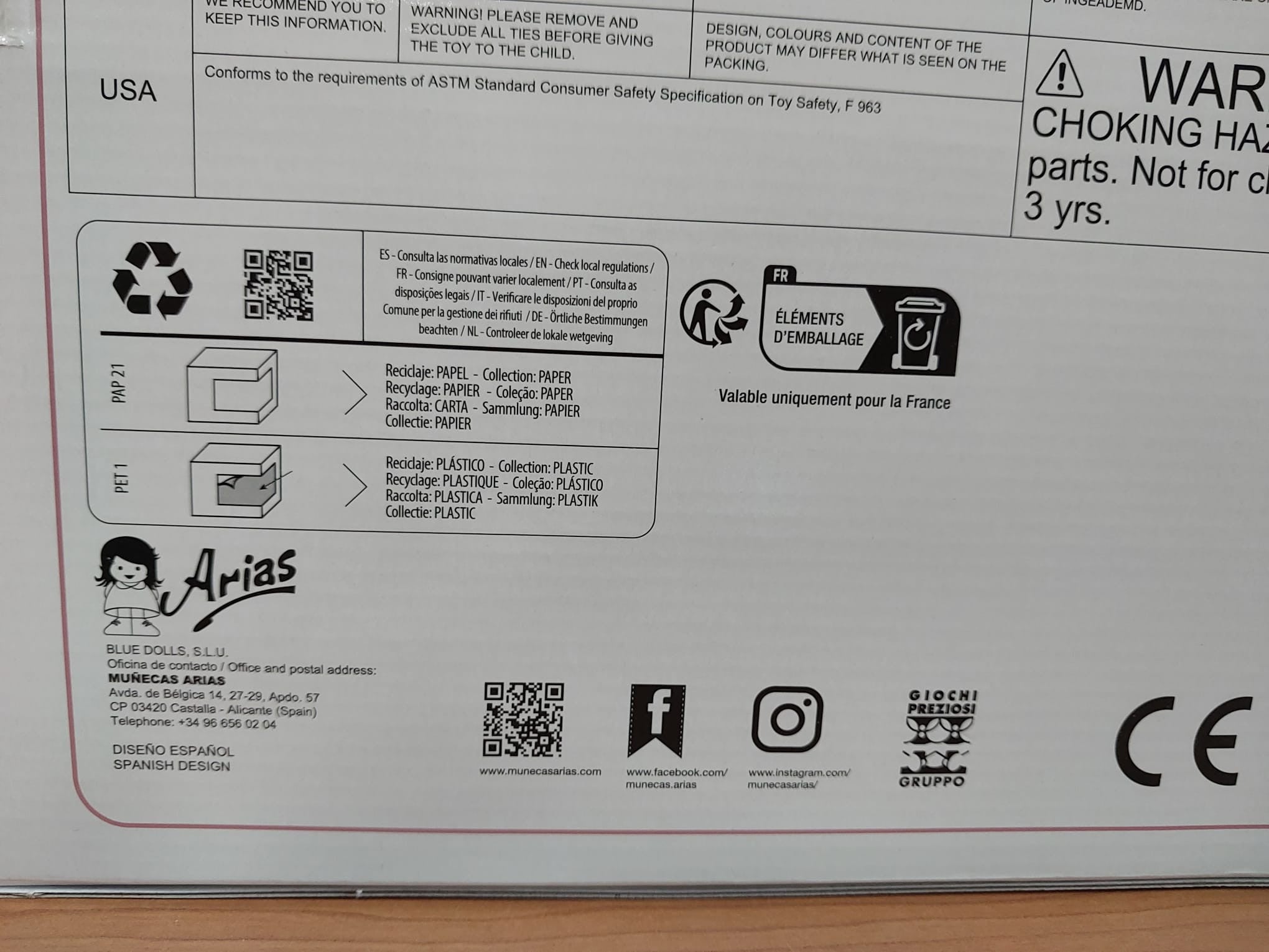 BEBÉ REBORN VEGA CON MANTA - Arias 98075