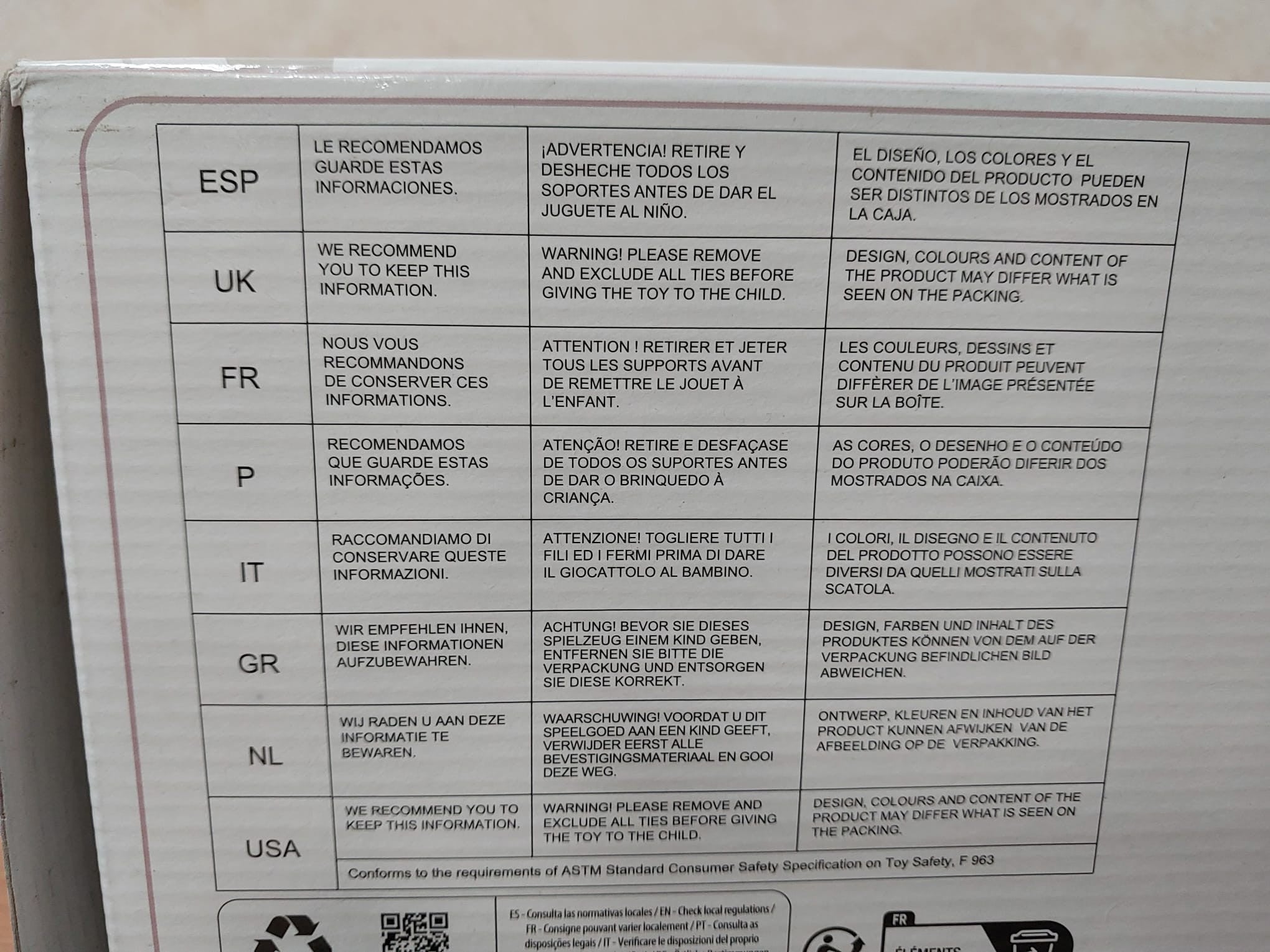 Muñeca con peso elegance 40 cm colin rosa con cojín - arias 60762