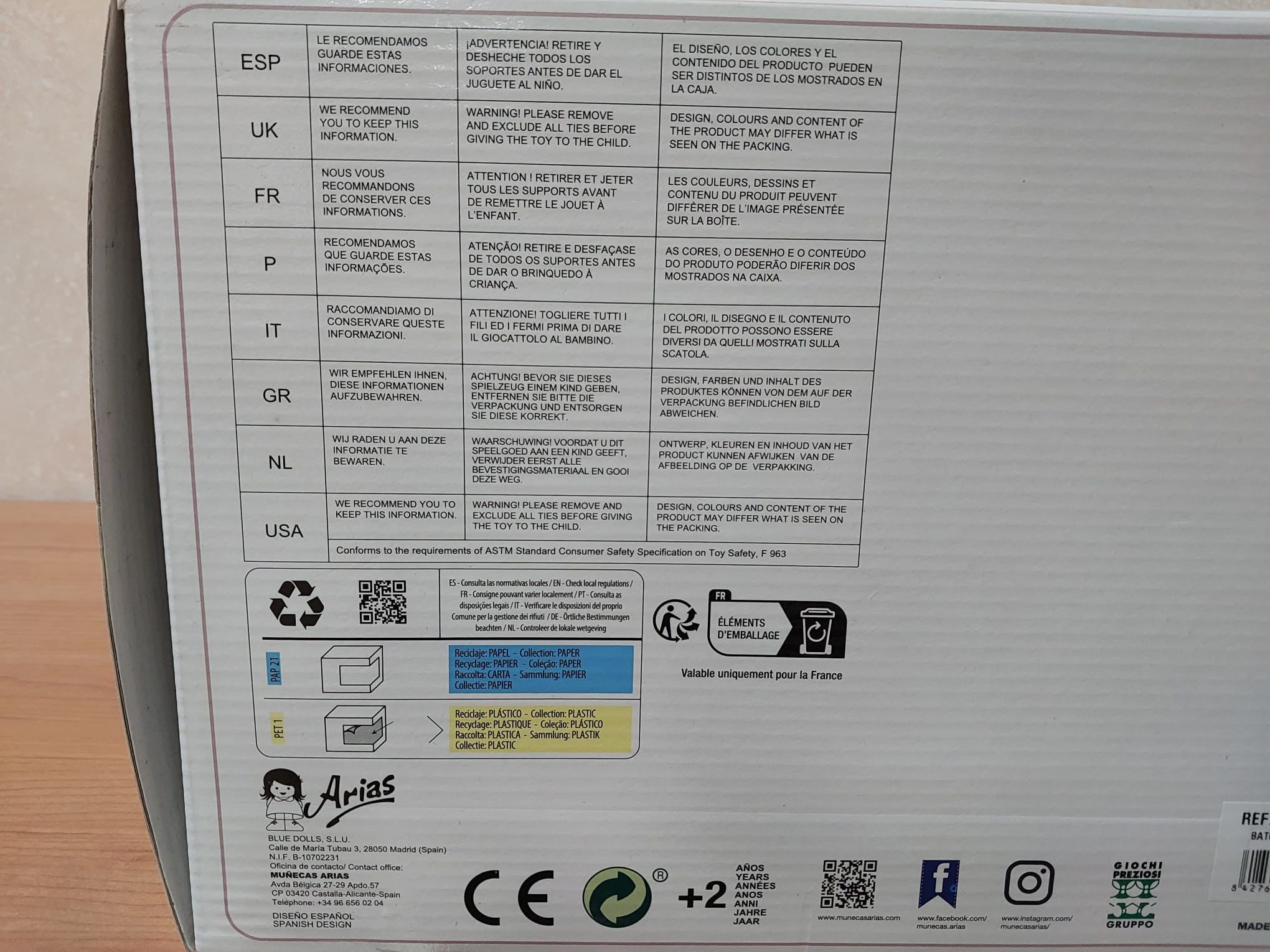 Muñeca con peso elegance 40 cm colin rosa con cojín - arias 60762