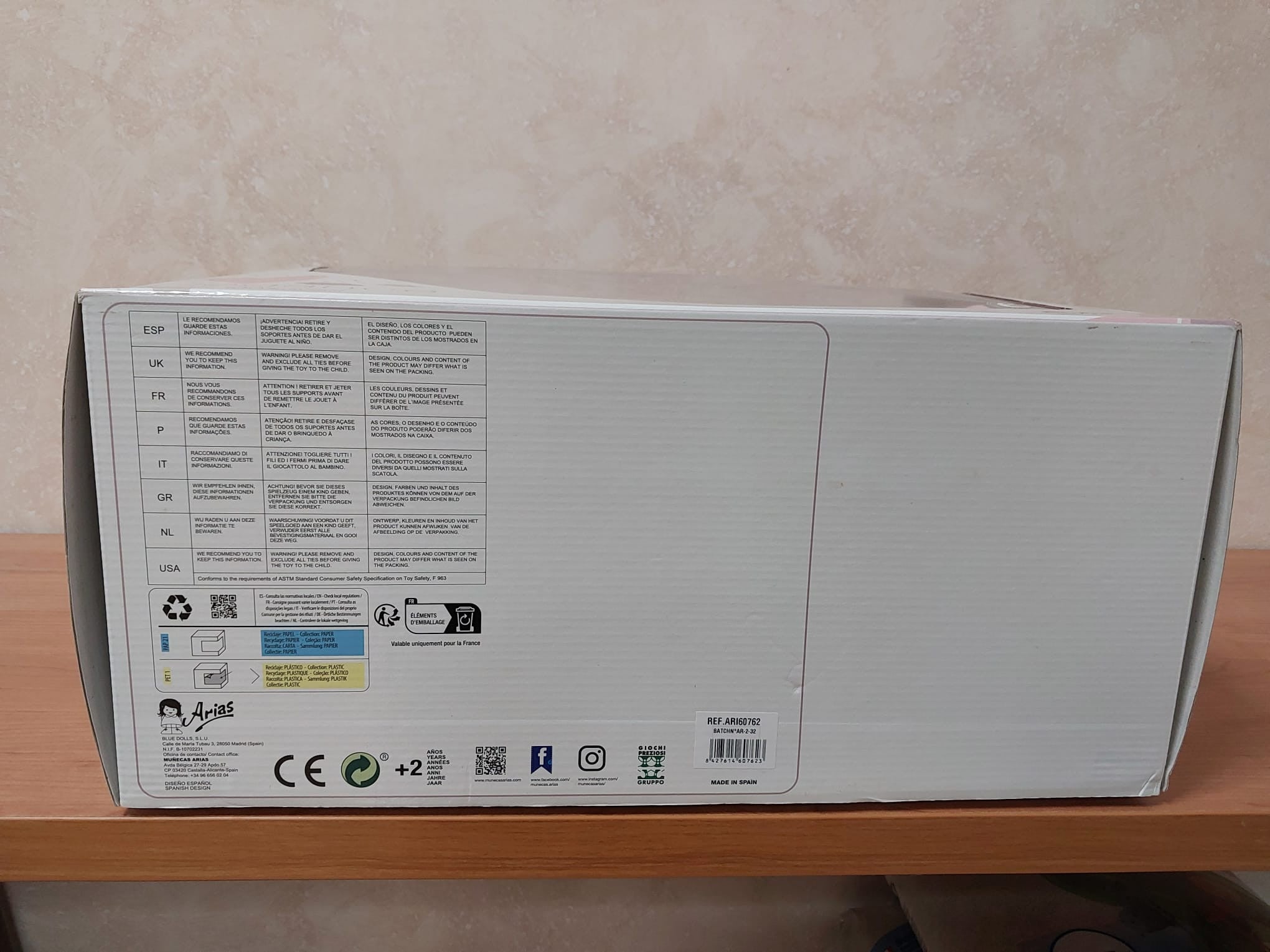 Muñeca con peso elegance 40 cm colin rosa con cojín - arias 60762