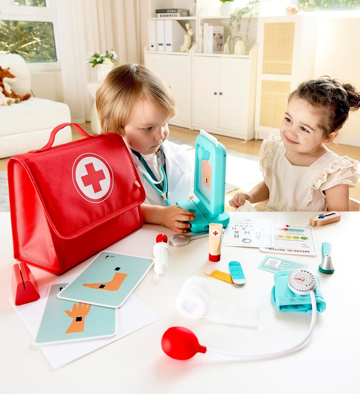 Juego de Rol - Juego Médico el Pequeño Doctor - Hape E3228