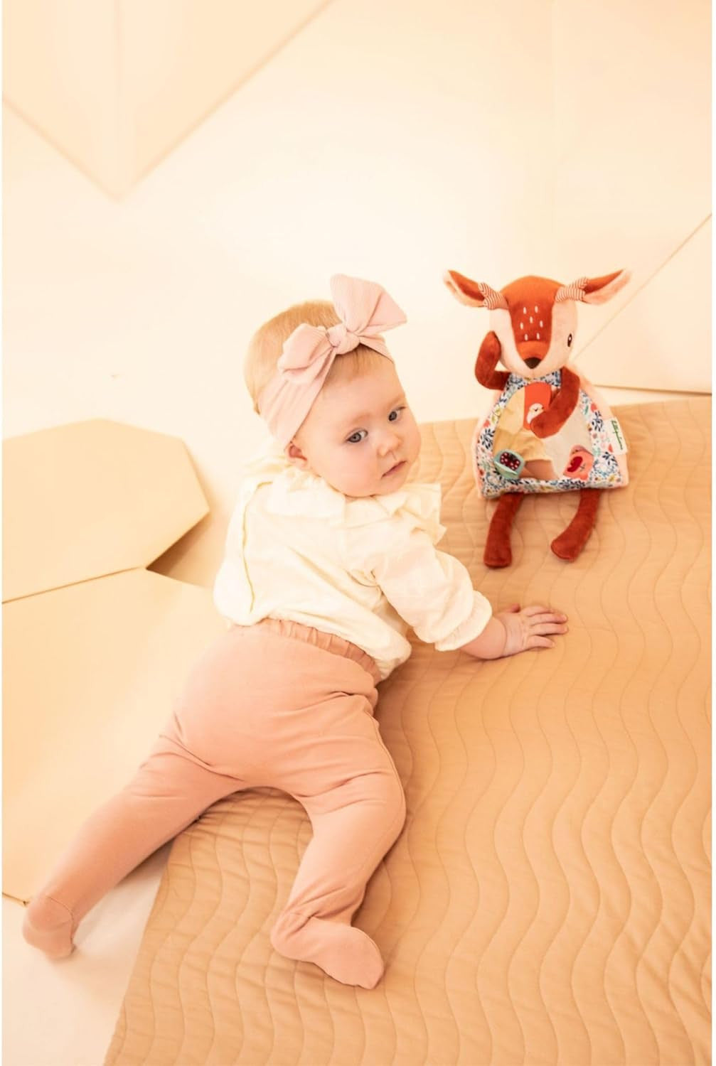 Peluche Stella Cervatillo con Espejo Cucú Lilliputiens 83551 | +6 Meses