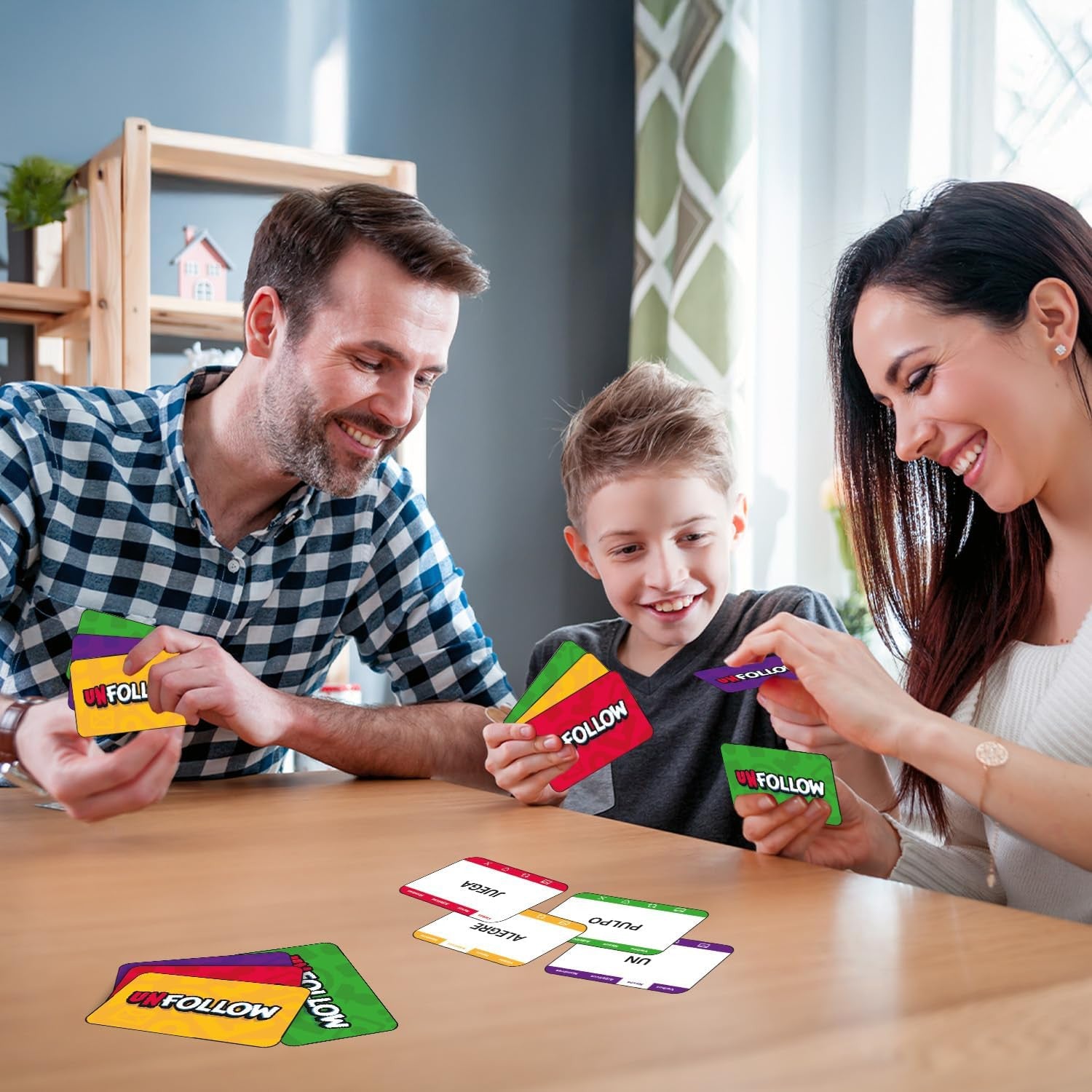 Juego de Cartas y Estrategia - Unfollow - Ludilo