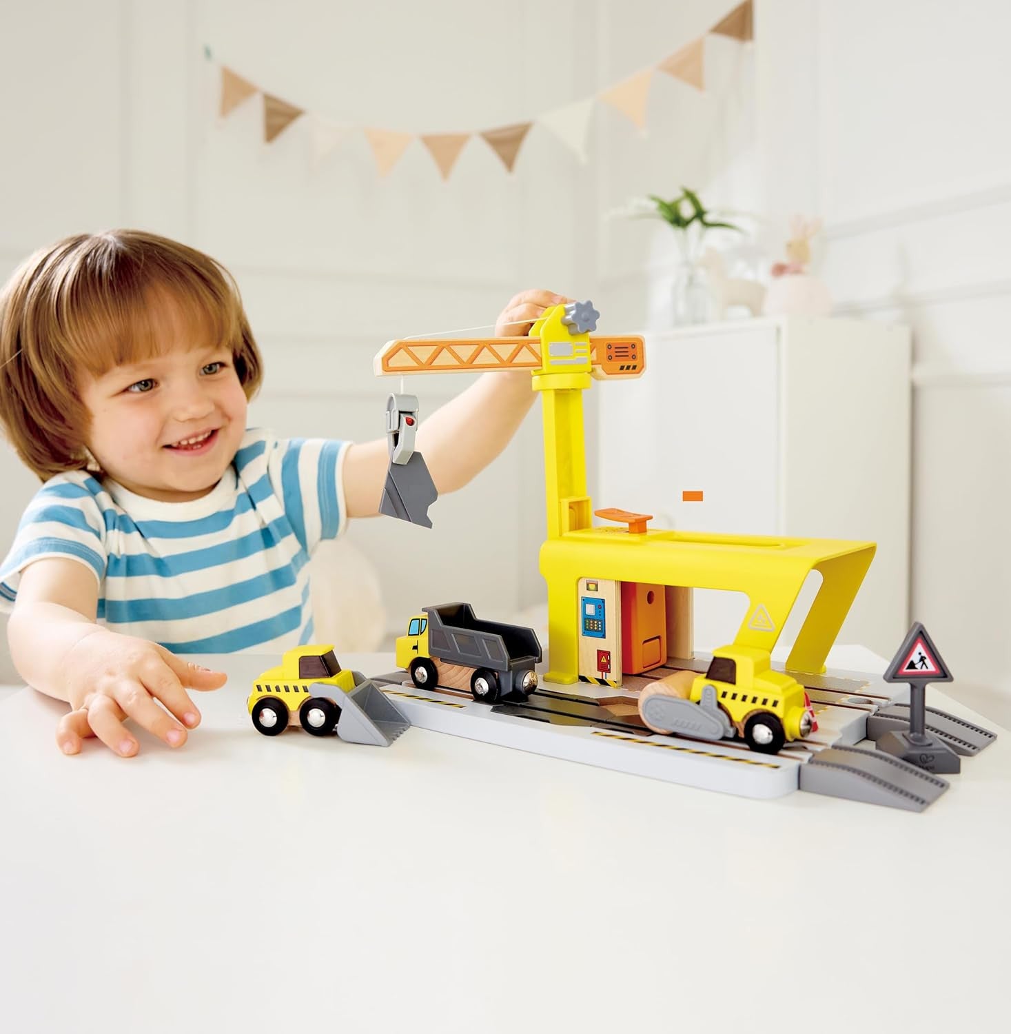 Grúa de Construcción para Niños - Railway Crane Construcción - Hape
