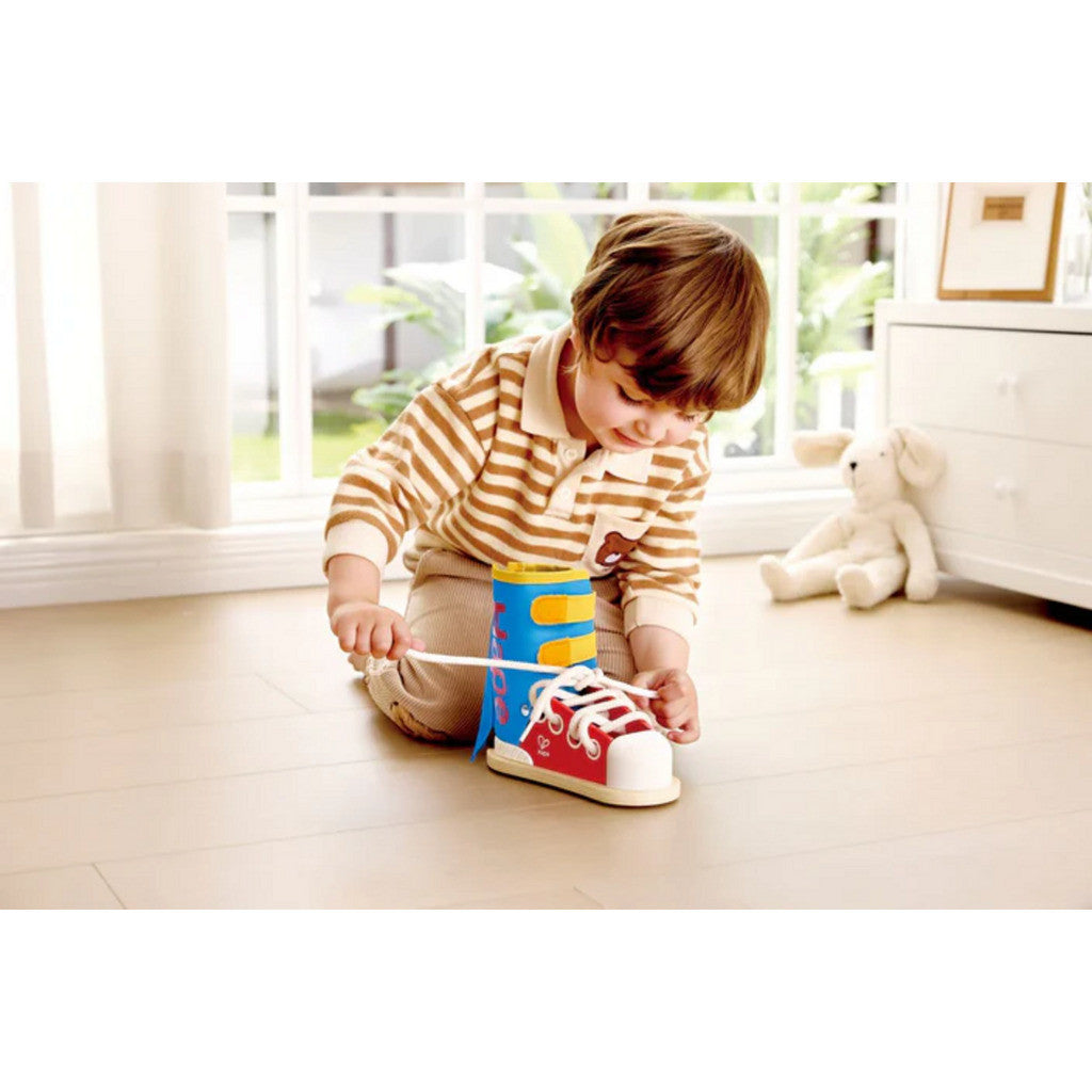 Juego de Motricidad - Aprende a Atar tus Cordones - Tie-It Lacing Sneaker - Hape