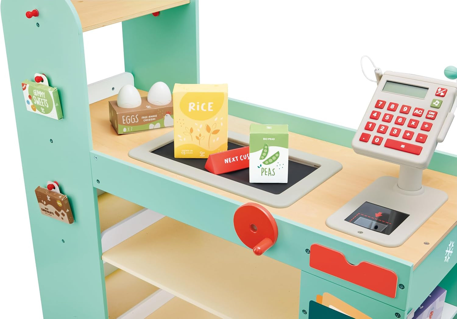 Pizarra y mini frigorífico integrado del supermercado infantil de madera Hape E3233