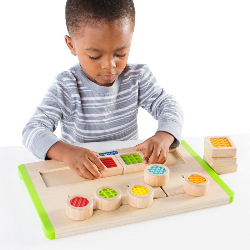 TACTILE MATCHING MAZE
