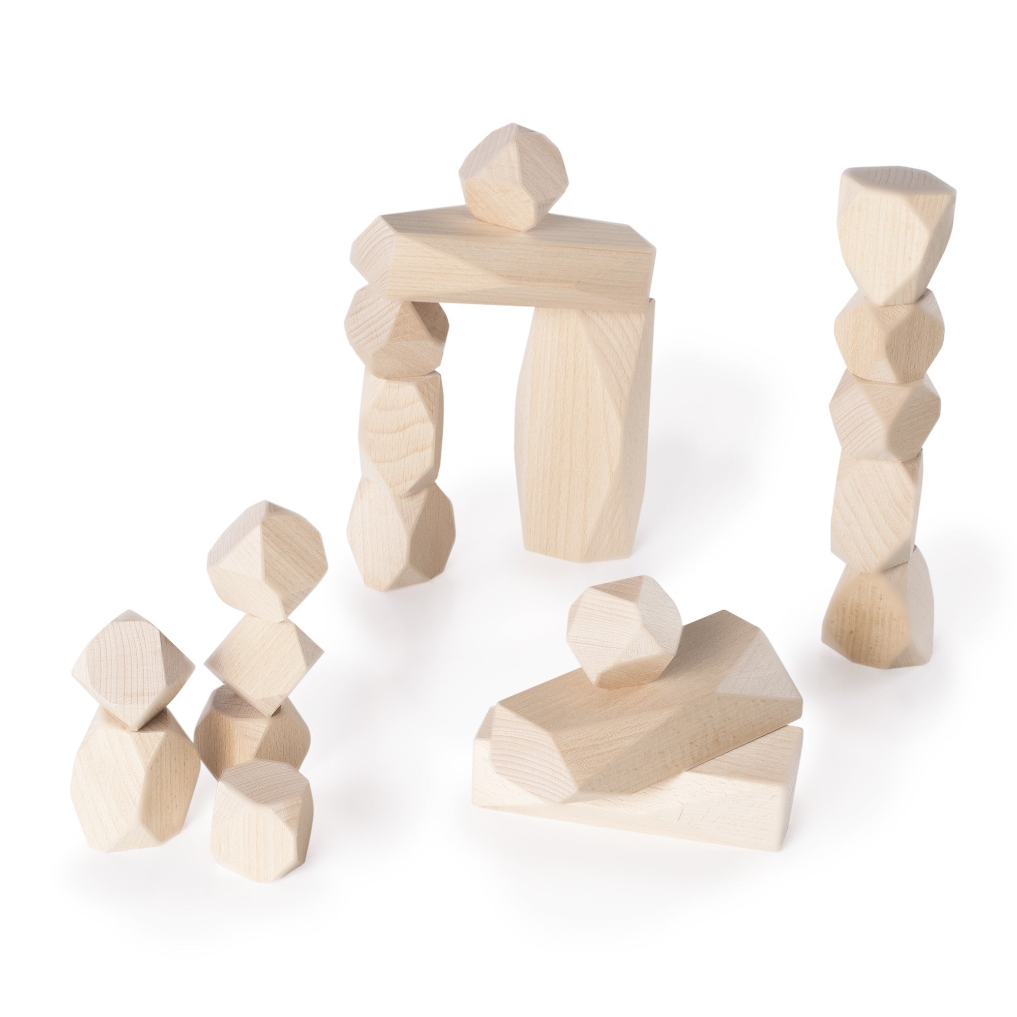 CONSTRUCCION DE MADERA PIEDRAS APILABLES