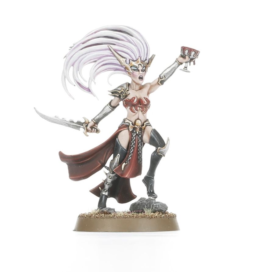 Warhammer Age of Sigmar - Hijas de Khaine: Aquelarre Sombrío Khainita (Punta de Lanza)