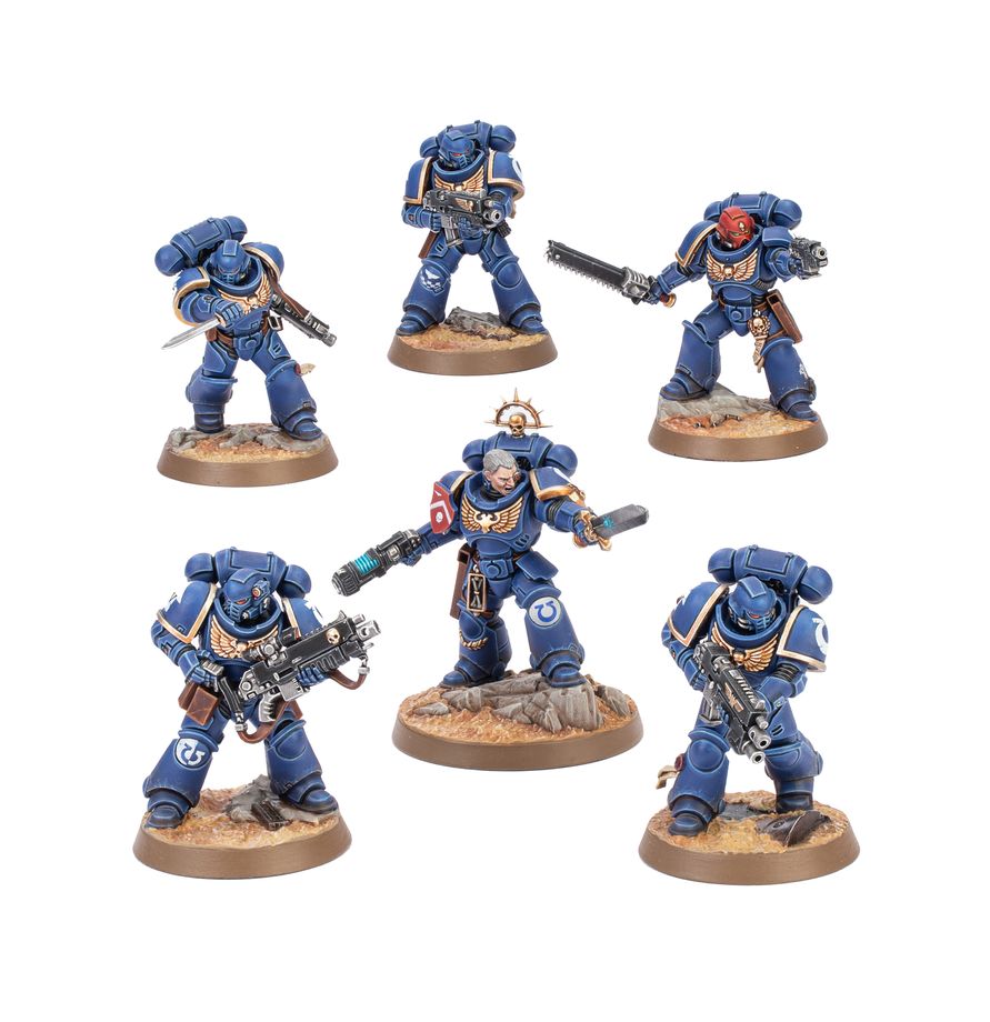 Grupo de miniaturas Marines Espaciales Warhammer 40,000 pintadas azul Macragge Blue