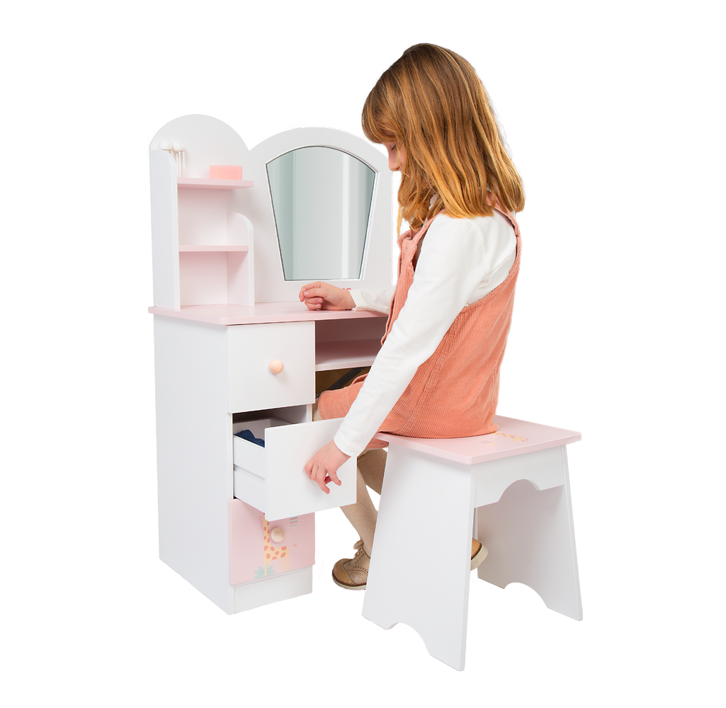 Detalle del tocador de madera infantil con espejo Arias 21588 - diseño nórdico